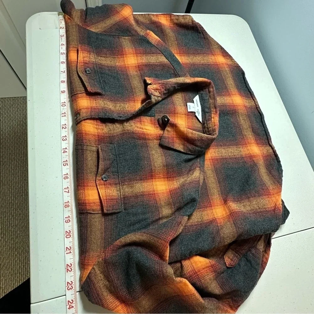 Old Navy Womens The Boyfriend Flannel Shirt Size‎ M ASO Swiftie Evermore Country